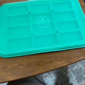 Pampered Chef Teal  Snack bar maker Tray